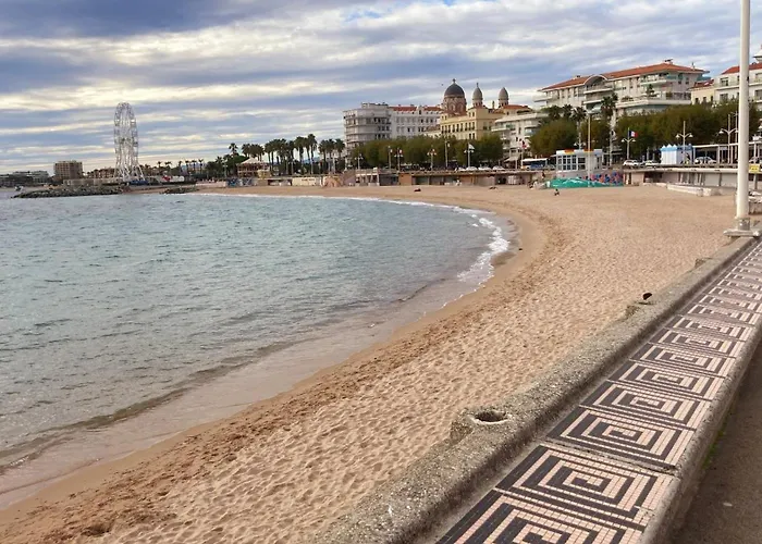 Balcon, Parking, Piscine Et Clim\' A 2 Pas Du Port Santa Lucia