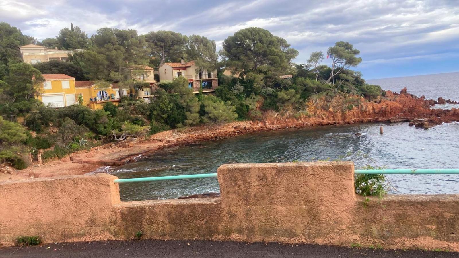 Apartment Balcon, Parking, Piscine Et Clim' A 2 Pas Du Port Santa Lucia